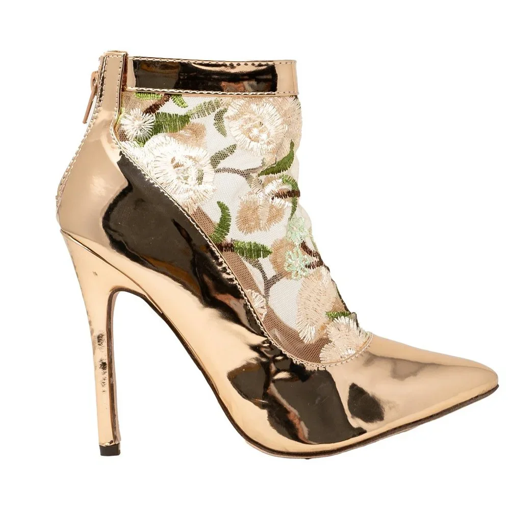 Chase & Chloe Betsy Embroidered Mesh Pump - Picture 2 of 4